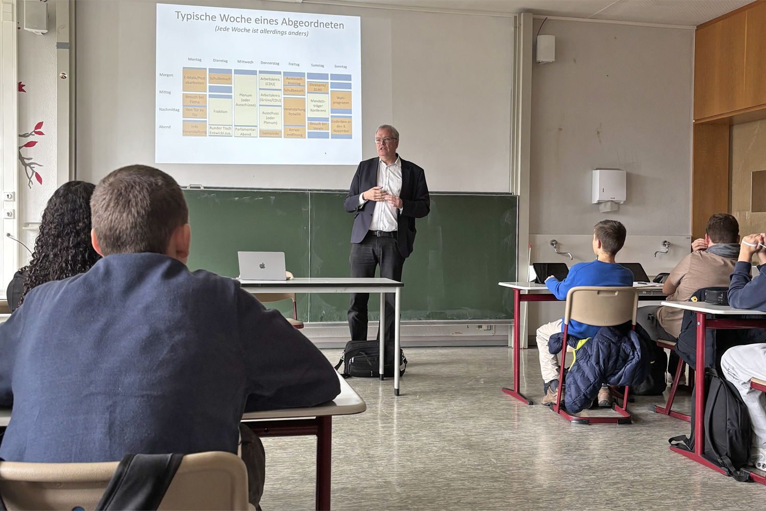 Landtagsabgeordneter Dr. Albrecht Schtte zu Gast am Hohenstaufen-Gymnasium Eberbach